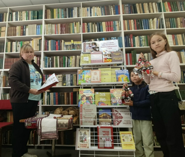 Выставка «Секреты бабушкиного сундука» в Тойгильдинской библиотеке