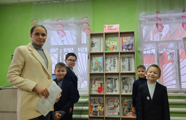 Библиотечный урок «Пестрый мир журналов и газет» в Адабайской библиотеке ко Дню российской печати. Библиотечный урок «Пестрый мир журналов и газет» в Адабайской библиотеке ко Дню российской печати.