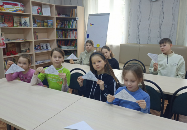 Литературный час «Книги войны и Победы» в рамках недели детской книги в Юськасинской сельской библиотеке Литературный час «Книги войны и Победы» в рамках недели детской книги в Юськасинской сельской библиотеке