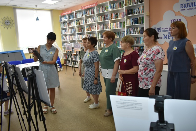 Презентация фотовыставки «Семейные корни: чувашское наследие в дополненной реальности»